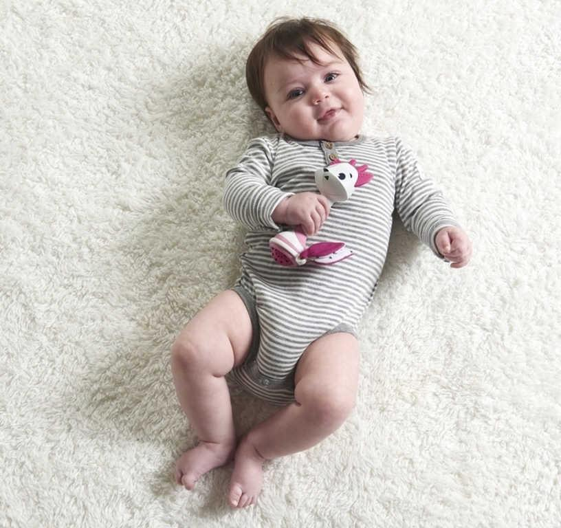 ds13784142_tiny_love_baby_chrastitko_s_kousatkem_kolousek_florence_pro_miminko_2
