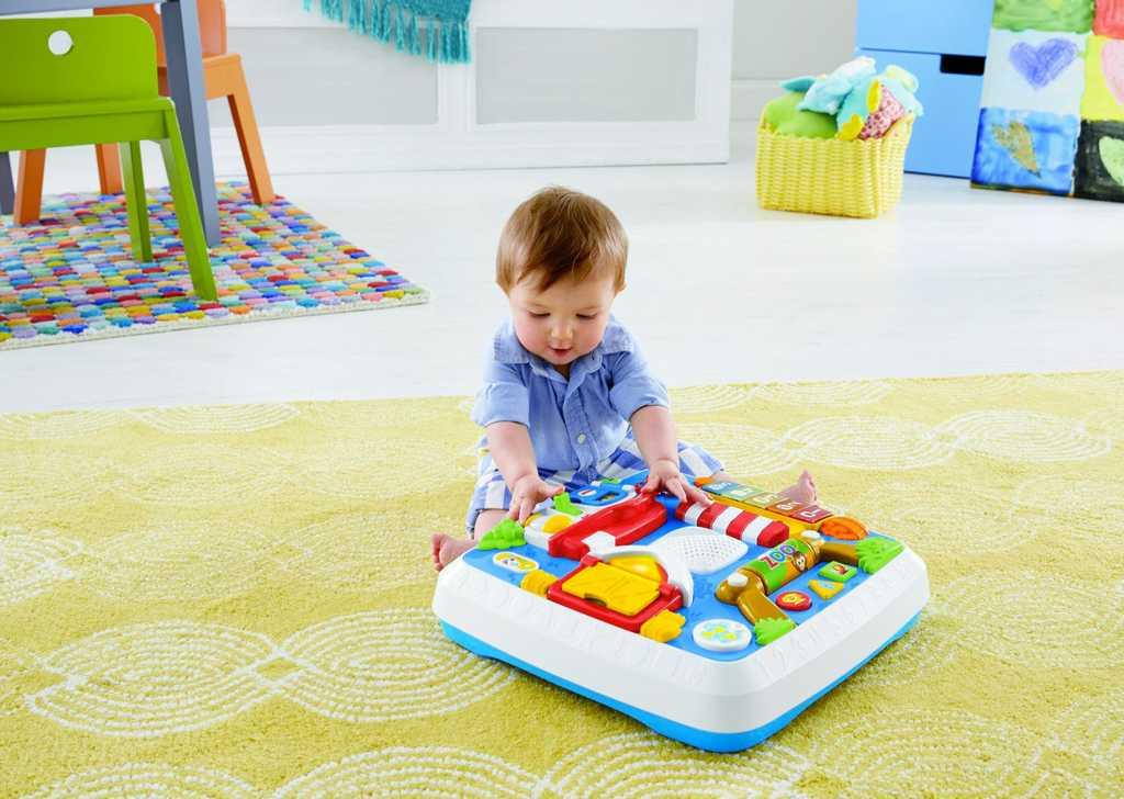 ds18018135_fisher_price_baby_stolecek_pejskuv_naucny_na_baterie_svetlo_zvuk_cz_pro_miminko_1