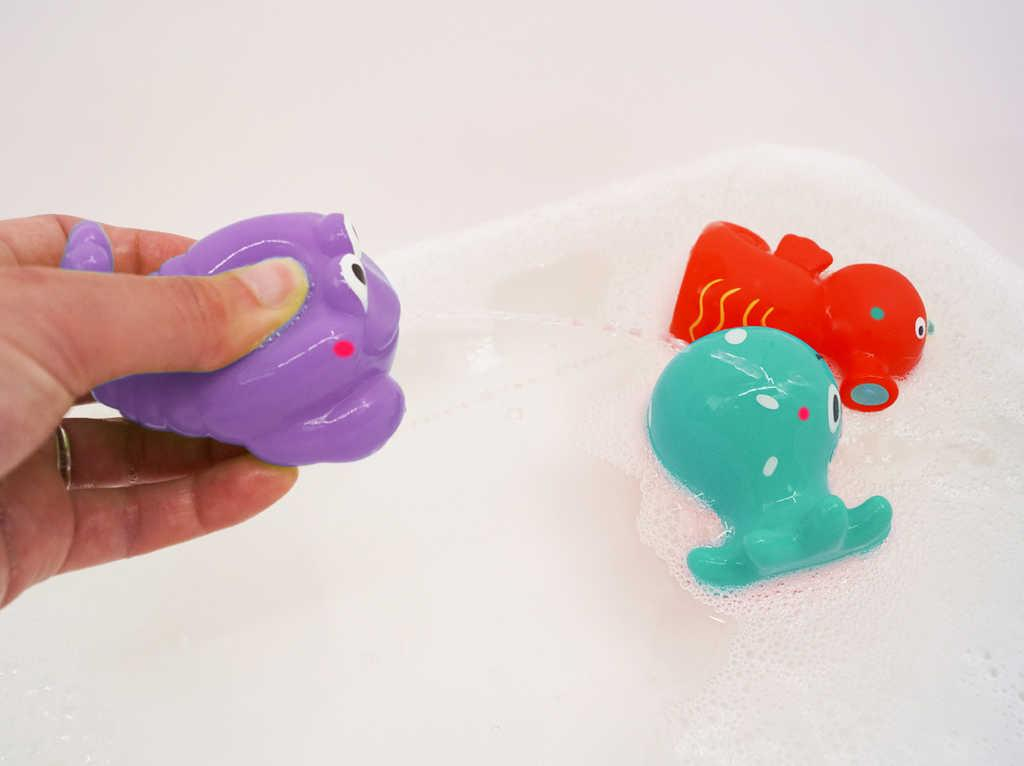 LUDI Baby mořská zvířátka stříkací do vody set 4ks na koupání pro miminko