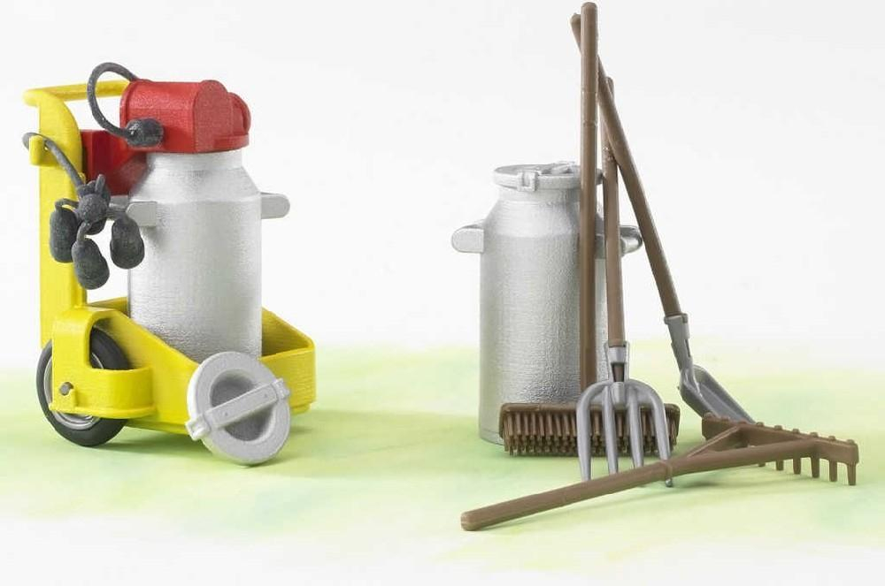 BRUDER 62251 DHL Shop set s figurkou a paletovým vozíkem