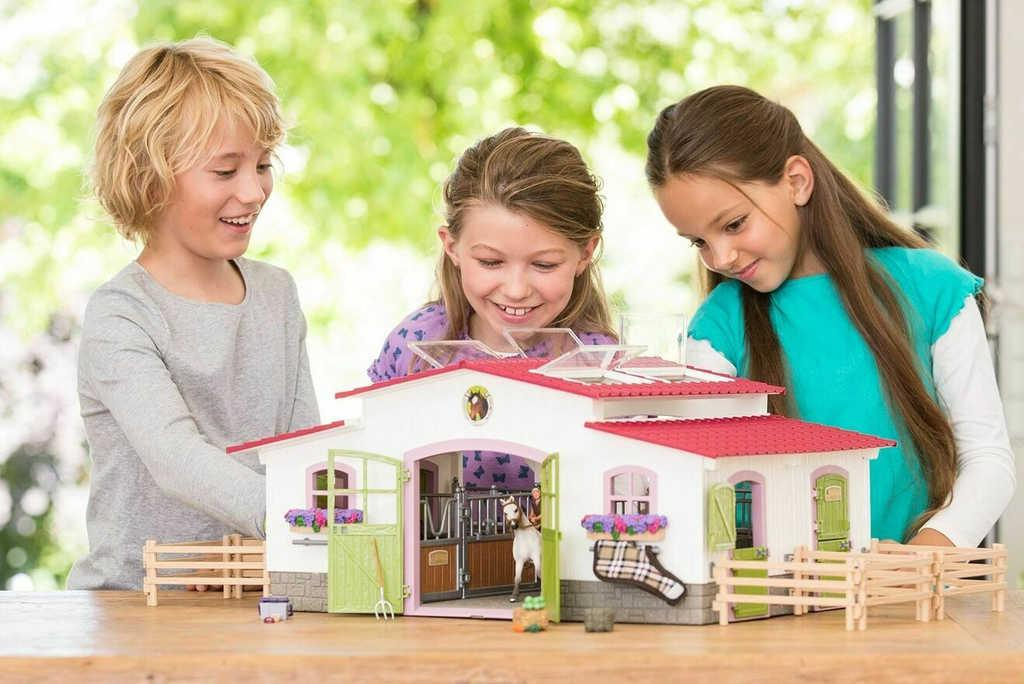 SCHLEICH Ranč velký herní set stáj s koníky a příslušenstvím plast