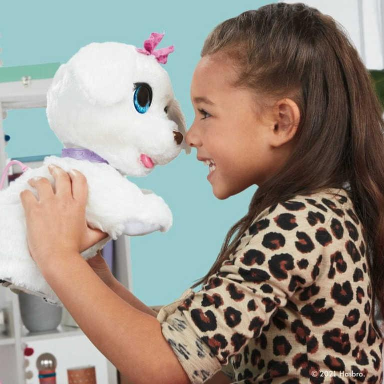 ds34436794_hasbro_furreal_gogo_tancujici_stene_chodi_na_baterie_s_voditkem_zvuk_plys_1