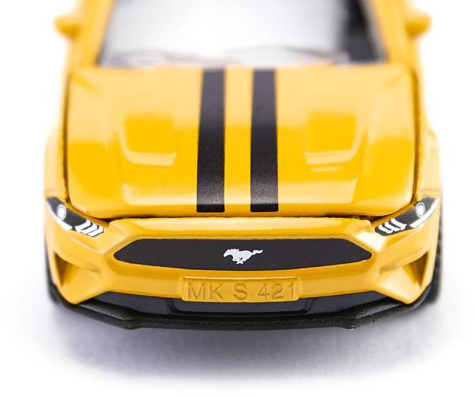 ds35975948_siku_blister_auto_ford_mustang_gt_model_kov_zluty_1530_1