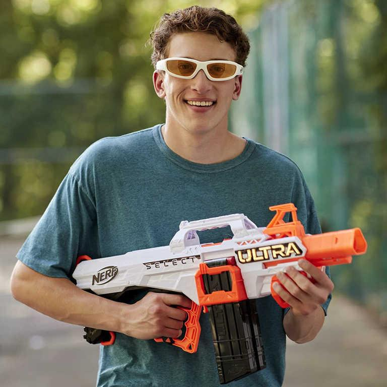 ds43616330_hasbro_nerf_ultra_select_set_blaster_20_sipek_detska_automaticka_zbran_4