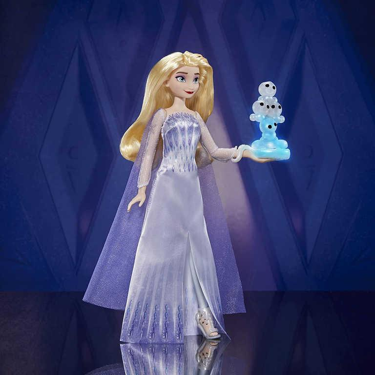 HASBRO Elsiny kouzelné okamžiky Frozen 2 panenka Elsa na baterie Světlo Zvuk