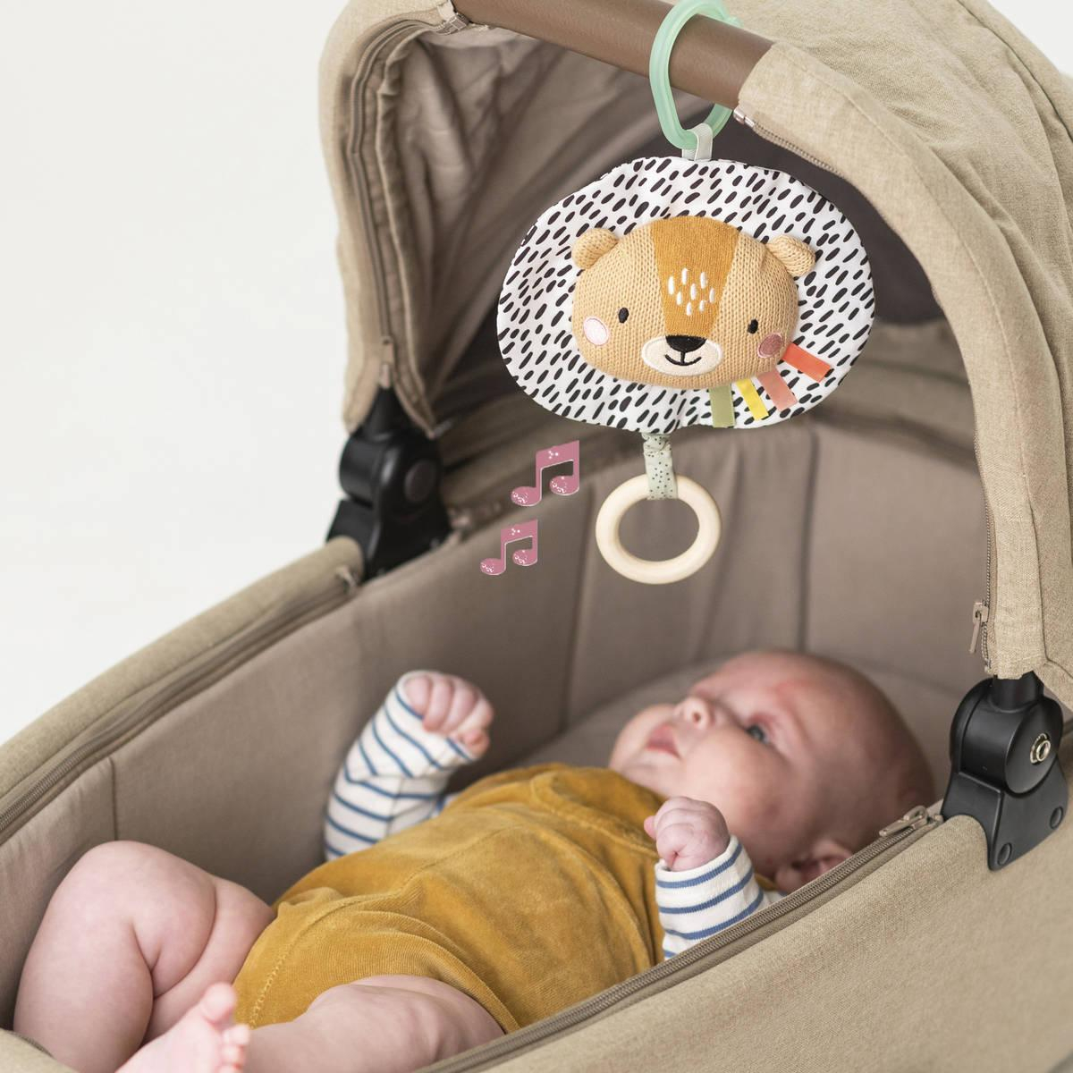 ds63659343_taf_toys_baby_lev_harry_textilni_hudebni_natahovaci_s_melodii_pro_miminko_3