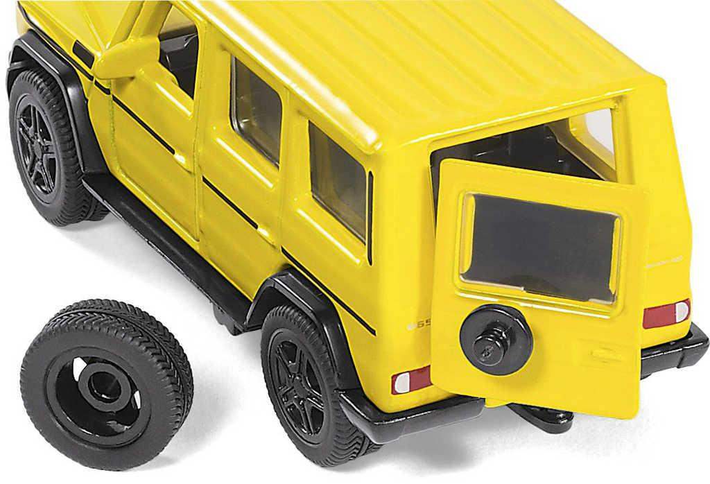 ds68264576_siku_auto_mercedes_benz_g_65_amg_1_50_zluty_model_kov_2350_1