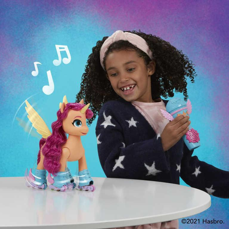 ds78925077_hasbro_my_little_pony_sunny_na_bruslich_zpiva_a_brusli_na_baterie_svetlo_zvuk_1