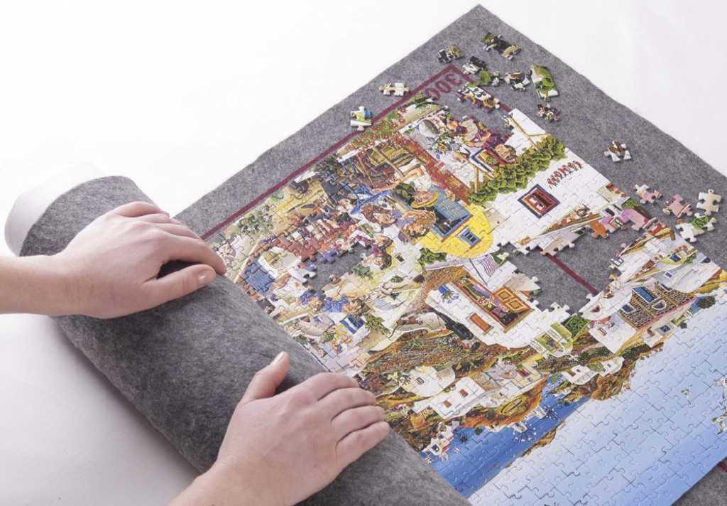 ds82628918_trefl_podlozka_rolovaci_koberec_set_na_uschovu_a_transport_puzzle_obrazku_1