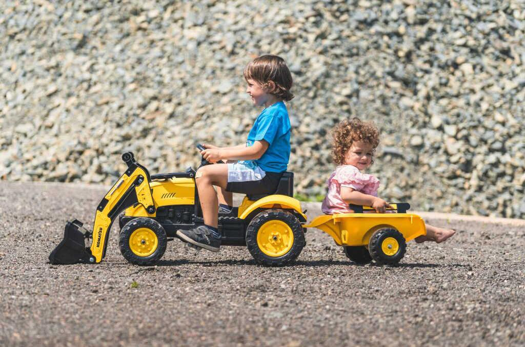 FALK Set baby traktor Komatsu šlapací čelní nakladač s přívěsem s klaksonem